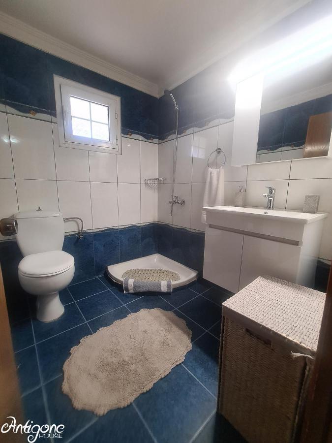 Holiday home Antigone House *